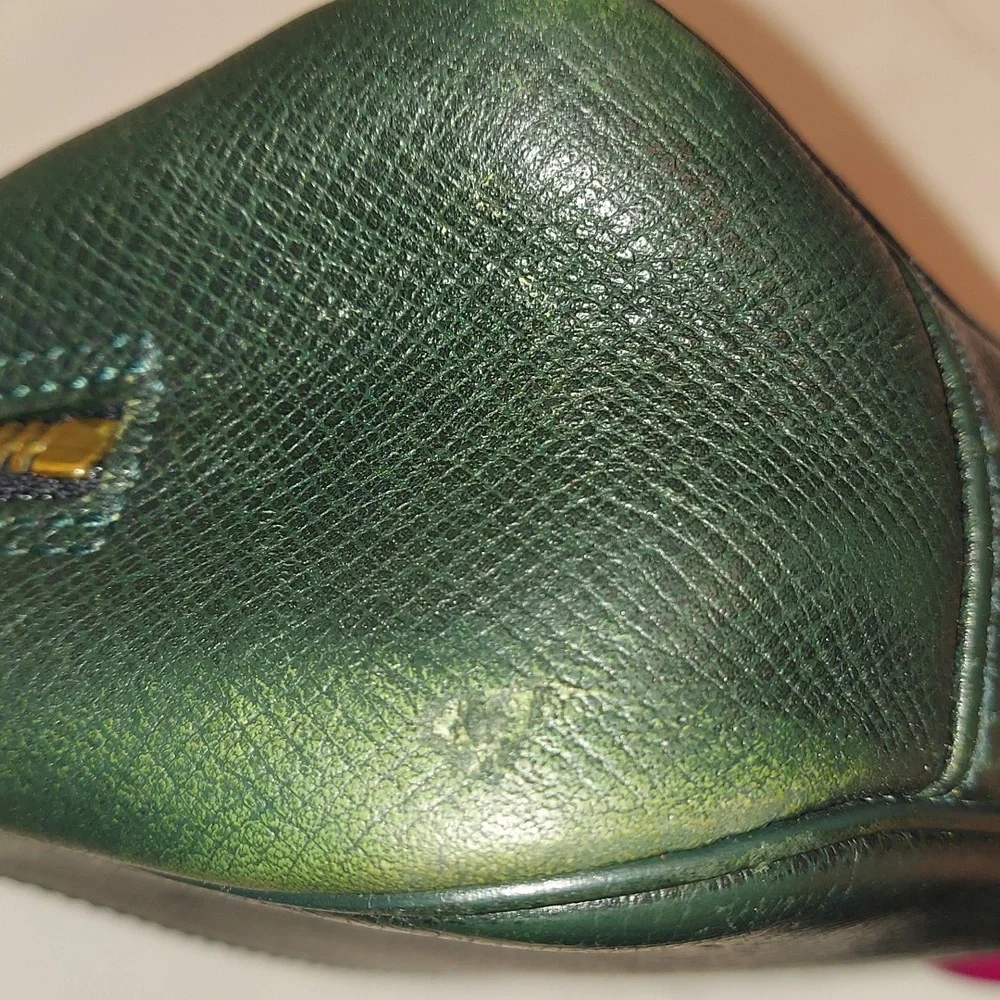 LOUIS VUITTON Trousse toilette Pouch Bag Taiga Leather Green